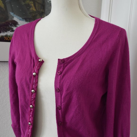 WHBM Magenta Fuchsia Sweater Cardigan with Scallop Trim and Chrome Snap Buttons - Picture 7 of 11
